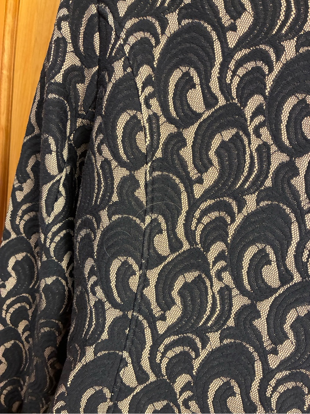 CAbi Black and Tan Patterned Long Blazer Jacket Lace Size M - Picture 5 of 7